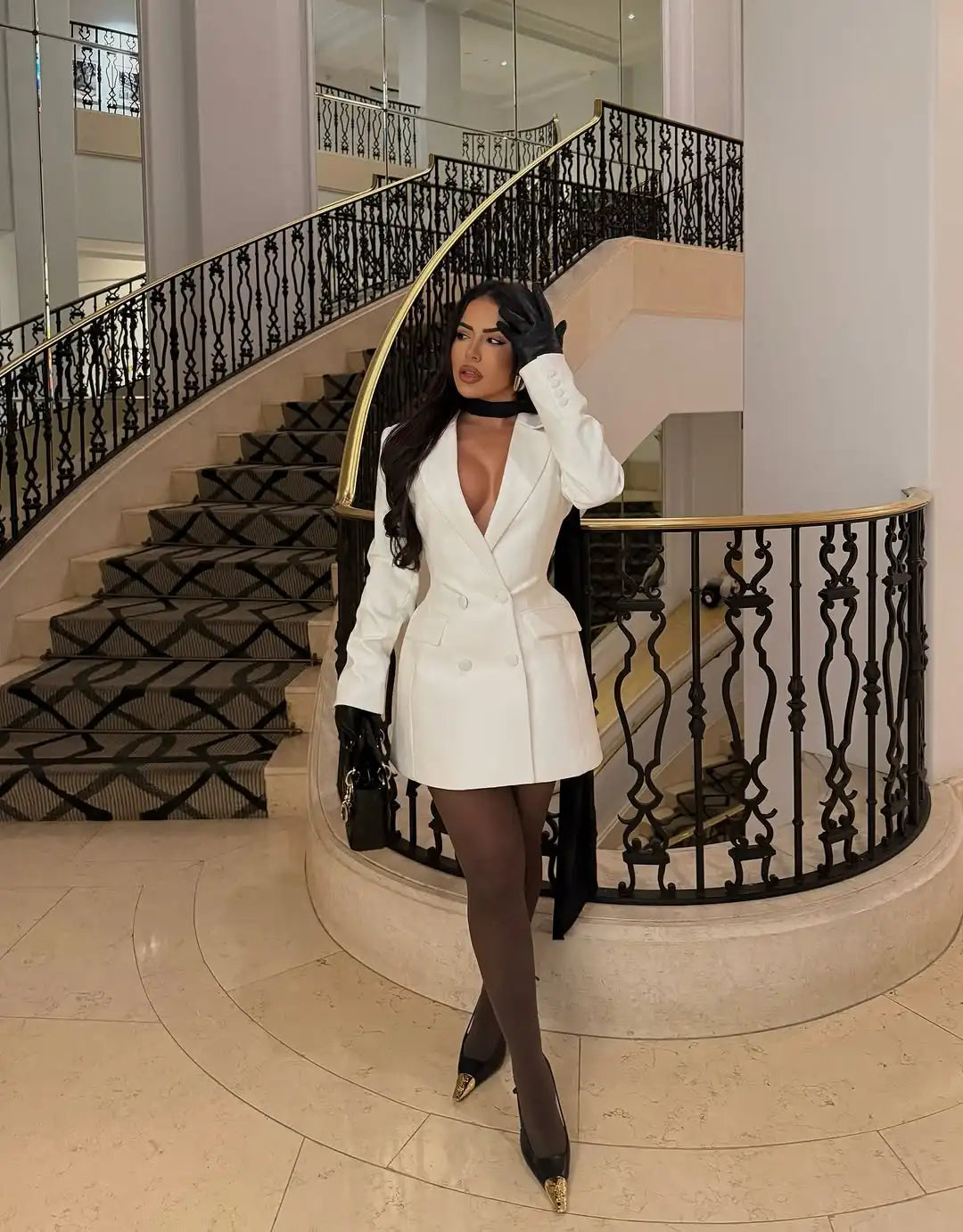 Mini Robe Blazer Femme – Chic, Glamour & Élégante