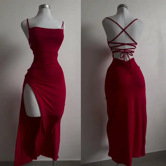 Robe Élégante Scarlet - Dos Nu & Fente Sensuelle