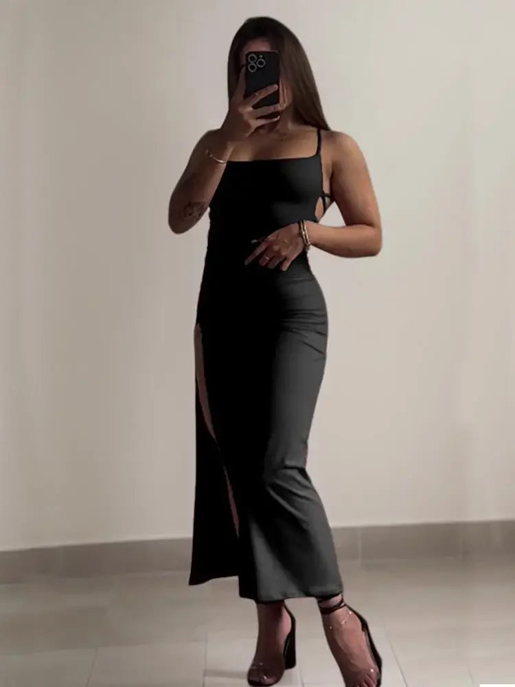 Robe Élégante Scarlet - Dos Nu & Fente Sensuelle