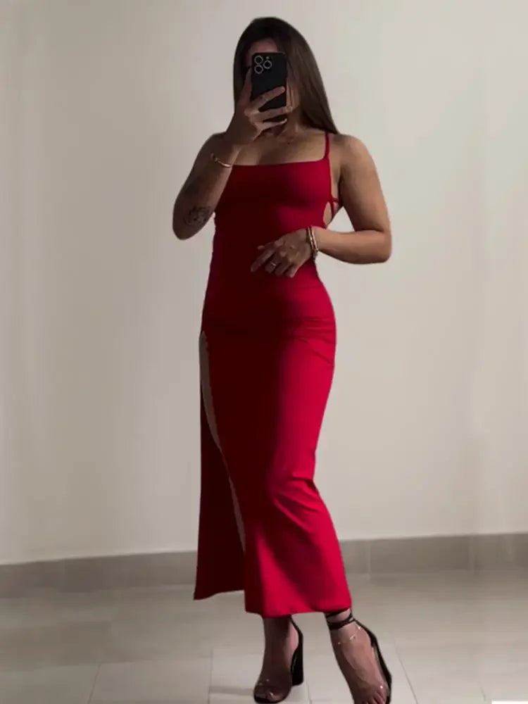 Robe Élégante Scarlet - Dos Nu & Fente Sensuelle