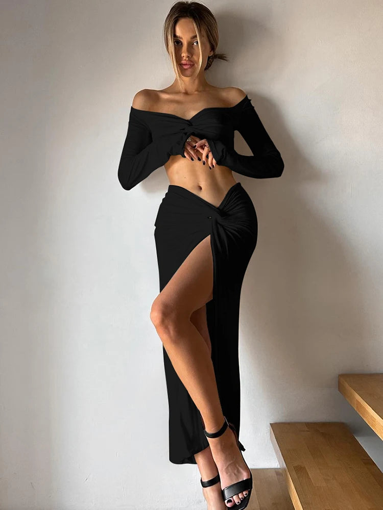 Ensemble Jupe Fendue & Top Croisé – Style Chic & Glamour