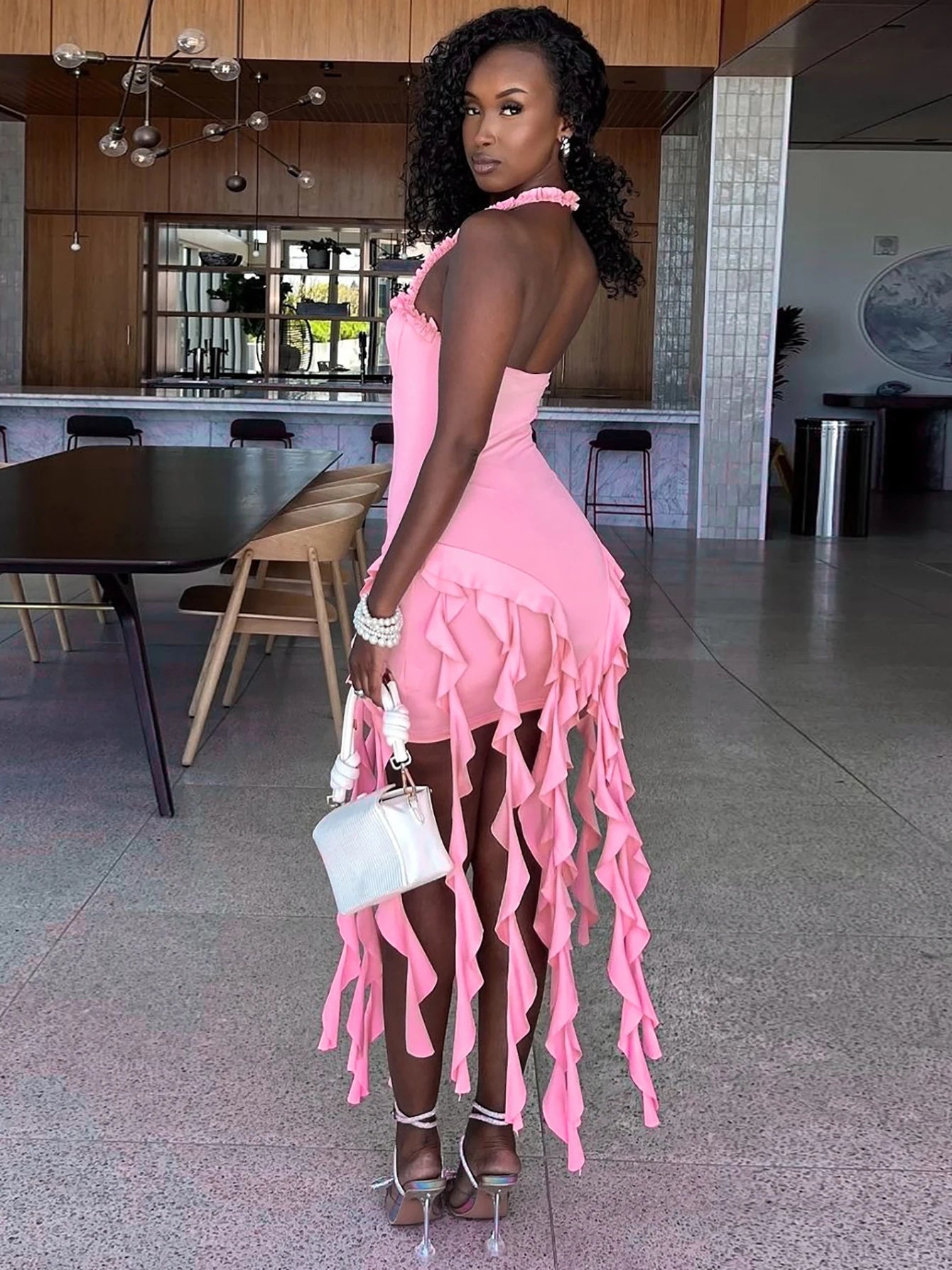 Robe Mini Franges Glamour – Coupe Sexy & Élégante